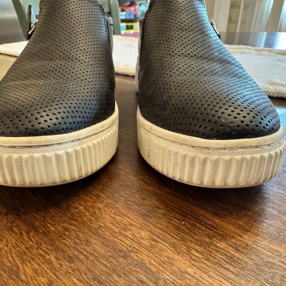 Soul Naturalizer Turner Womens Black Slip On Zip Up Sneaker Size 7 - Picture 6 of 8